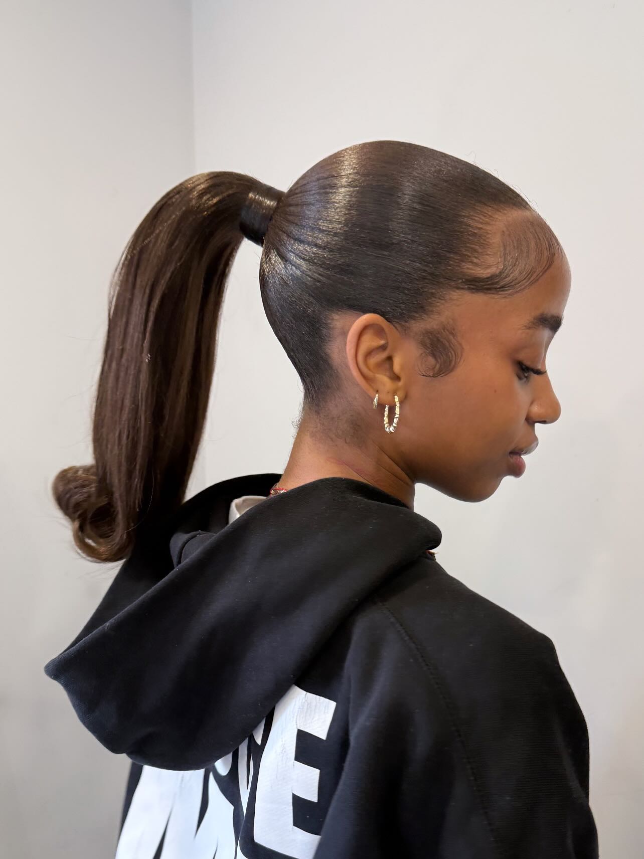 Side profile sleek pony
