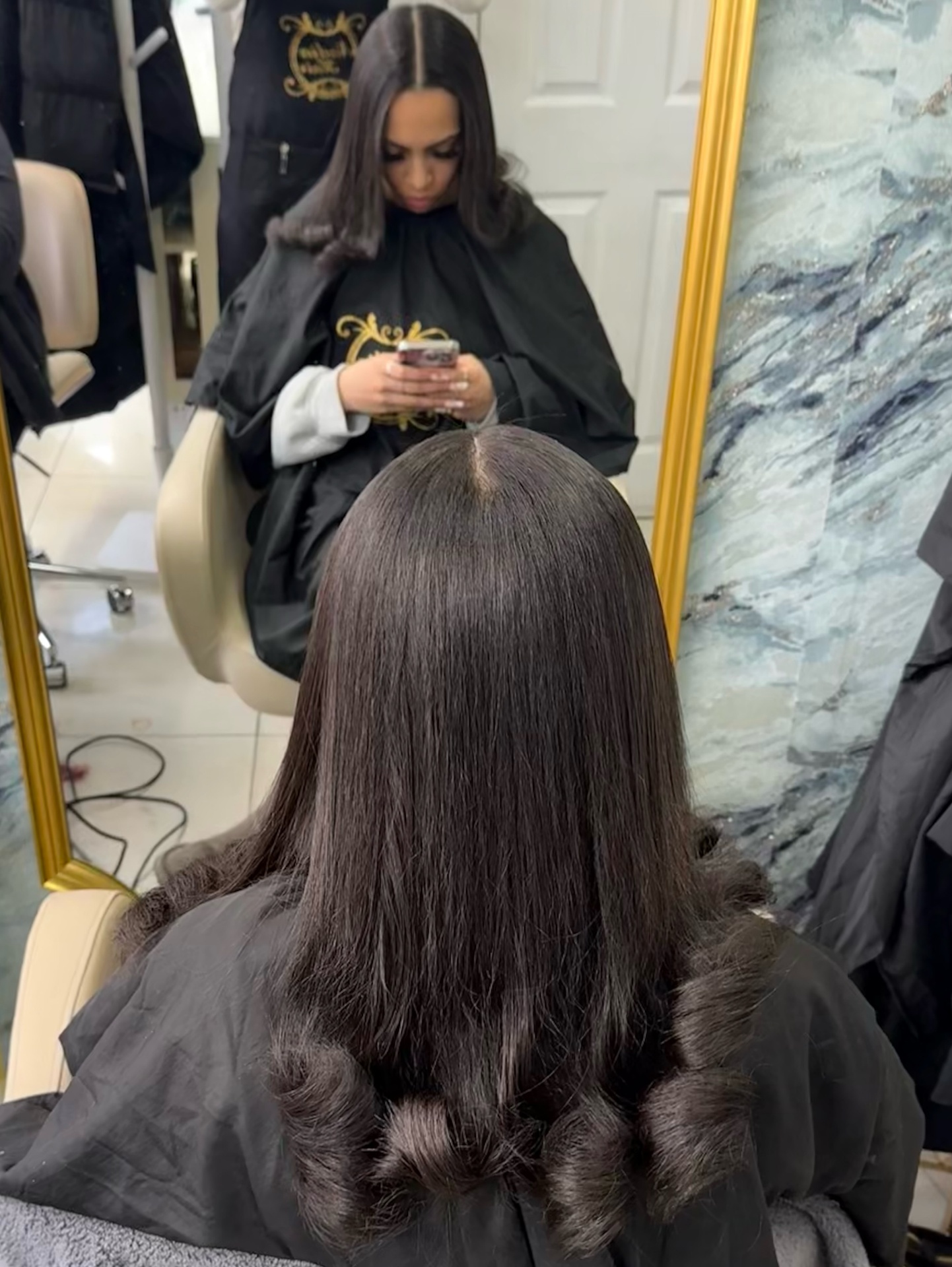 Bouncy curled ends in mirror